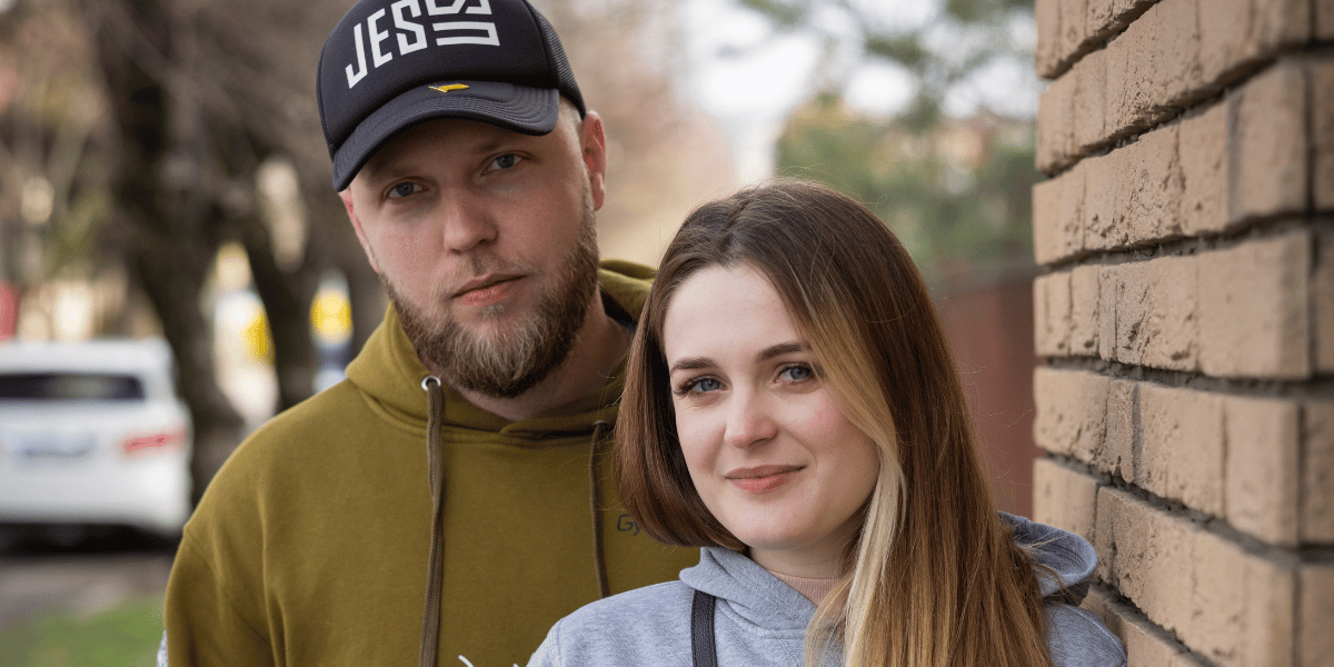 Nakita and Katya Volunteers for Family of Christ International in Ukraine